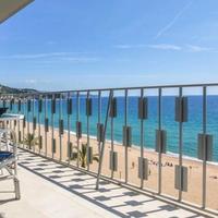 Квартира на первой линии моря/озера в Испании, Каталония, Жирона, 54 кв.м.