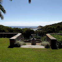 Дом на первой линии моря/озера в Испании, Каталония, Жирона, 700 кв.м.