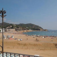 Квартира на первой линии моря/озера в Испании, Каталония, Жирона, 70 кв.м.