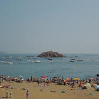 Квартира на первой линии моря/озера в Испании, Каталония, Жирона, 70 кв.м.