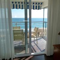 Квартира на первой линии моря/озера в Испании, Каталония, Жирона, 100 кв.м.