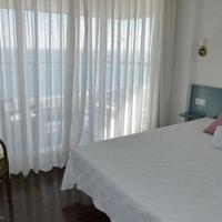 Квартира на первой линии моря/озера в Испании, Каталония, Жирона, 100 кв.м.