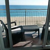 Квартира на первой линии моря/озера в Испании, Каталония, Жирона, 100 кв.м.