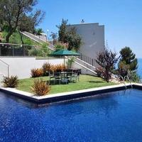 Дом на первой линии моря/озера в Испании, Каталония, Жирона, 400 кв.м.