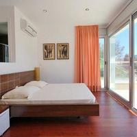 Дом на первой линии моря/озера в Испании, Каталония, Жирона, 400 кв.м.