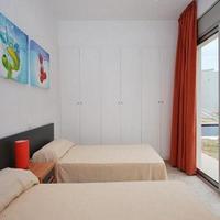 Дом на первой линии моря/озера в Испании, Каталония, Жирона, 400 кв.м.