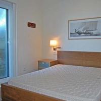 Дом на первой линии моря/озера в Испании, Каталония, Жирона, 145 кв.м.