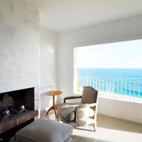 Квартира на первой линии моря/озера в Испании, Каталония, Жирона, 108 кв.м.