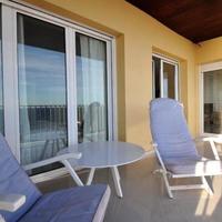 Квартира на первой линии моря/озера в Испании, Каталония, Жирона, 108 кв.м.