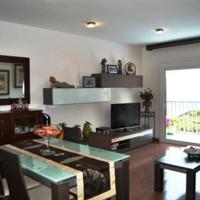 Квартира на первой линии моря/озера в Испании, Каталония, Жирона, 94 кв.м.