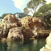 Apartment at the first line of the sea / lake in Spain, Catalunya, Girona, 80 sq.m.