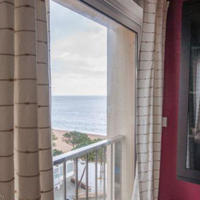 Квартира на первой линии моря/озера в Испании, Каталония, Жирона, 46 кв.м.