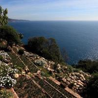 House at the first line of the sea / lake in Spain, Catalunya, Girona, 350 sq.m.
