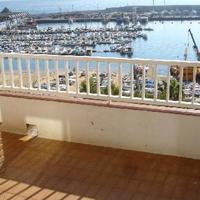 Flat at the first line of the sea / lake in Spain, Catalunya, Girona, 100 sq.m.