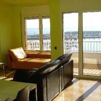 Flat at the first line of the sea / lake in Spain, Catalunya, Girona, 100 sq.m.