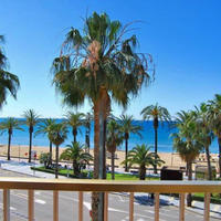 Квартира на первой линии моря/озера в Испании, Каталония, Багур, 100 кв.м.